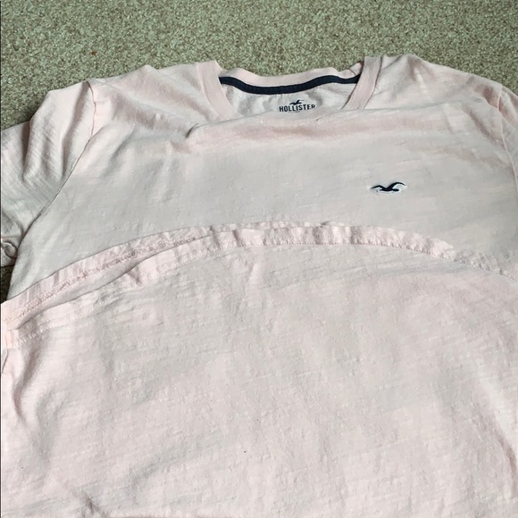 Hollister Short Sleeved Curved Hem Tee Shirt (S) - Picture 4 of 4